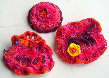 2008_10_3broches-crochet.jpg